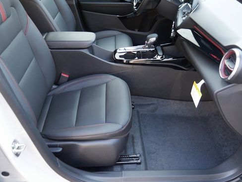 New 2026 Chevrolet Trax RS image 21