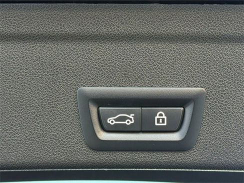 Used 2020 BMW X6 M50i w/ Executive Package image 35