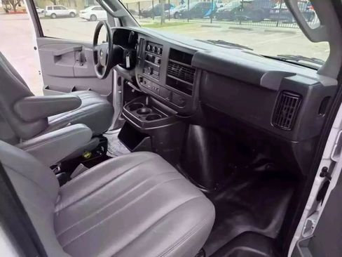 Used 2019 Chevrolet Express 2500 Extended w/ Driver Convenience Package RWD image 11