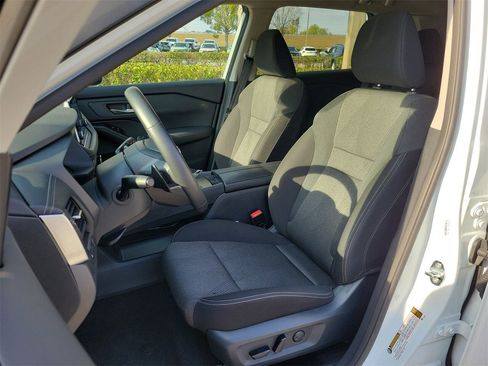 Used 2025 Nissan Rogue SV image 16