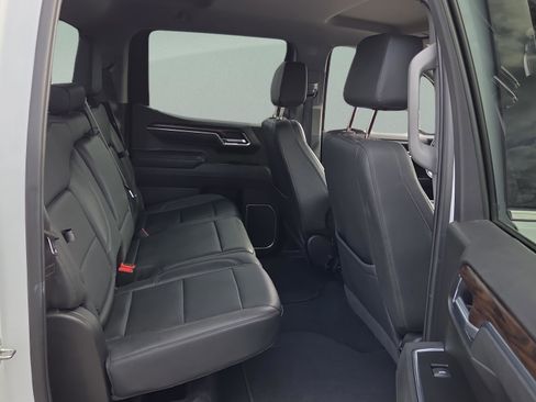 Used 2025 GMC Sierra 1500 SLT image 20