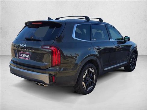 Used 2025 Kia Telluride S image 5