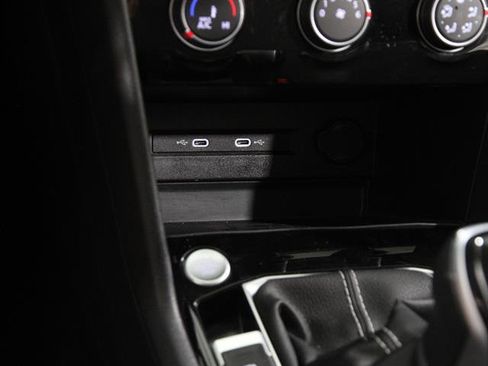 Used 2023 Volkswagen Taos SE image 14