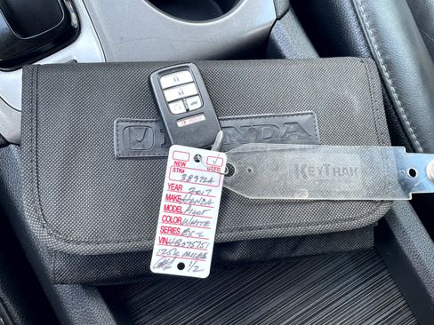 Used 2017 Honda Pilot EX-L image 21