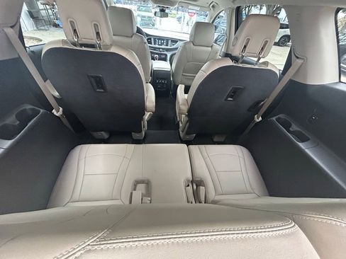 Used 2018 Buick Enclave Premium w/ Experience Buick Package image 41