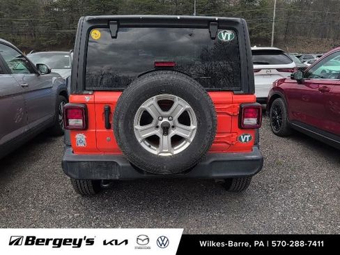 Used 2019 Jeep Wrangler Sport AWD/4WD image 11