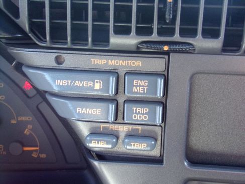 Used 1990 Chevrolet Corvette Convertible image 19