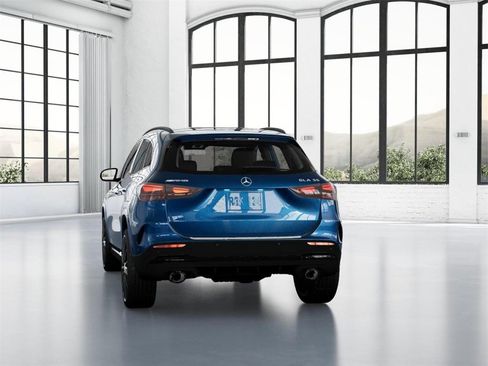 New 2024 Mercedes-Benz GLA 35 AMG 4MATIC image 26