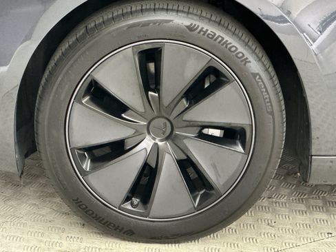 Used 2025 Tesla Model 3 Long Range RWD image 12