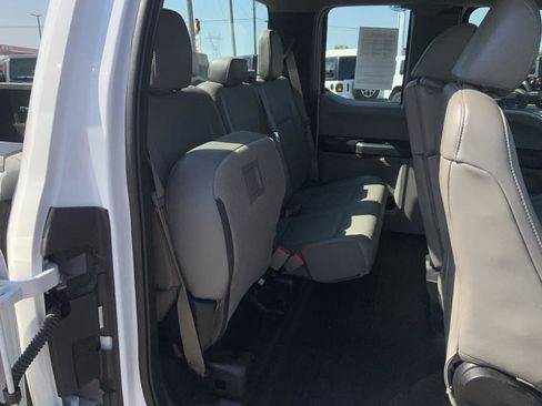 Used 2015 Ford F150 XL w/ Equipment Group 101A Mid AWD/4WD image 43