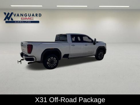 Used 2025 GMC Sierra 2500 Denali Ultimate AWD/4WD image 3