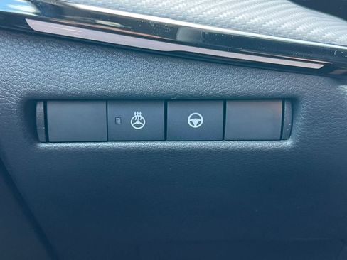 New 2025 Nissan Kicks SR w/ SR Premium Package image 16