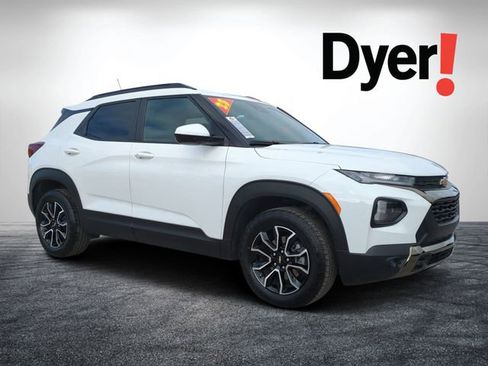 Certified 2023 Chevrolet TrailBlazer ACTIV w/ Convenience Package image 1