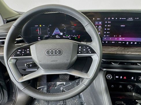 New 2025 Audi Q5 Premium Plus image 12