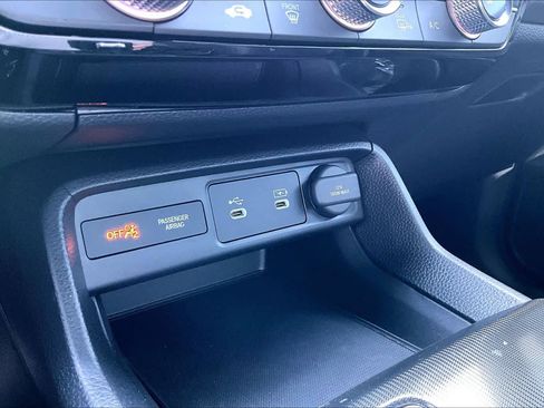 Used 2025 Honda Civic Sport image 35