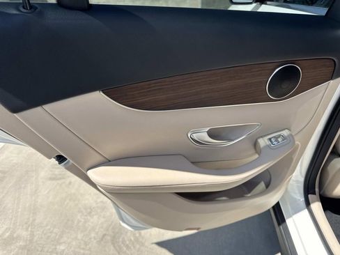 Used 2022 Mercedes-Benz GLC 300 image 28