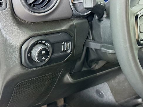 Used 2023 Jeep Gladiator Sport AWD/4WD image 18