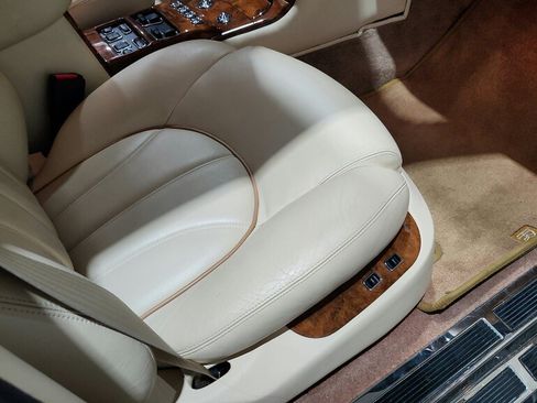 Used 1999 Rolls-Royce Silver Seraph RWD image 29