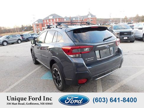 Used 2021 Subaru Crosstrek 2.0i image 6