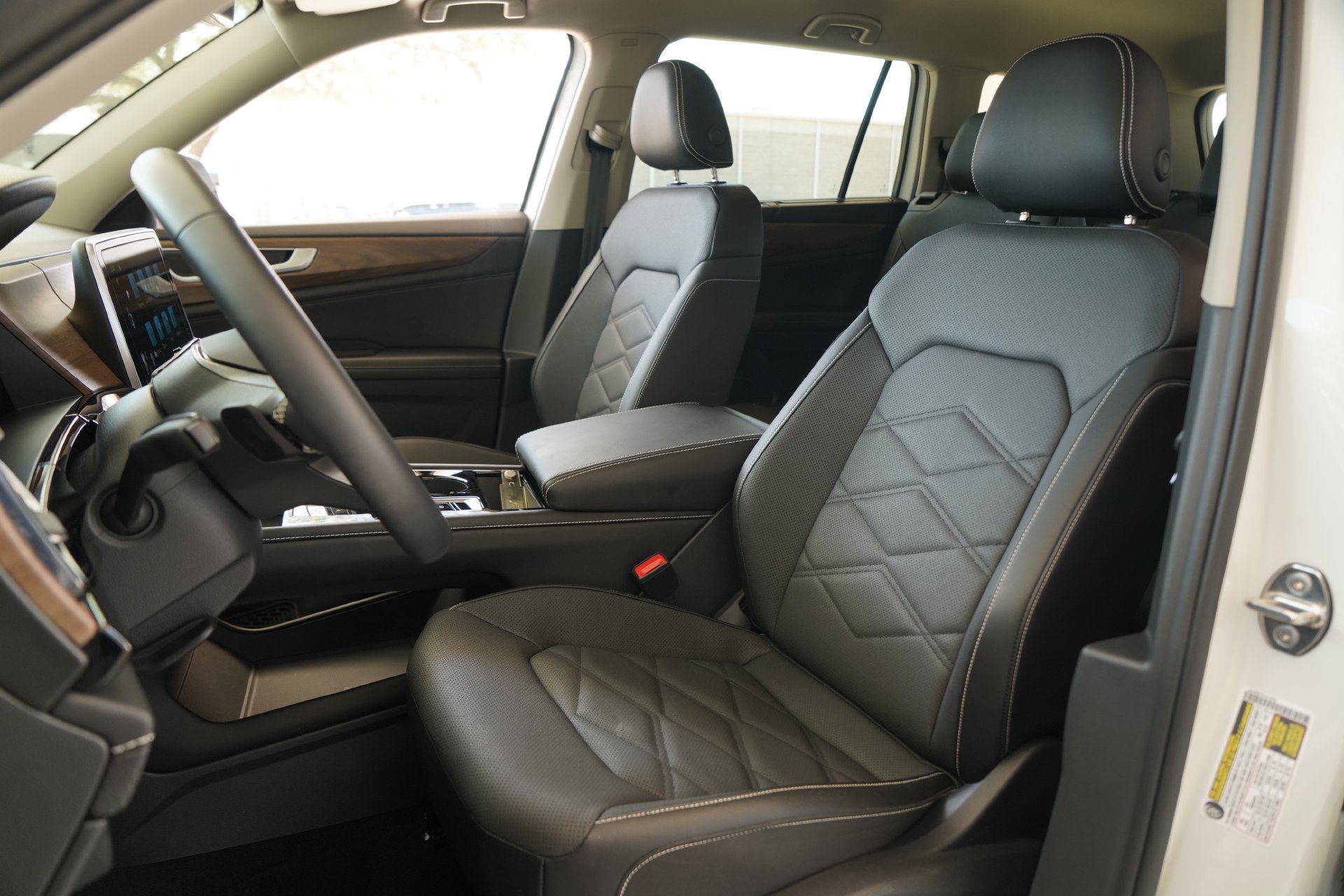 Certified 2026 Volkswagen Atlas SE FWD image 10