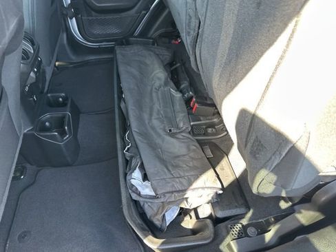 Used 2023 Jeep Gladiator Overland image 25