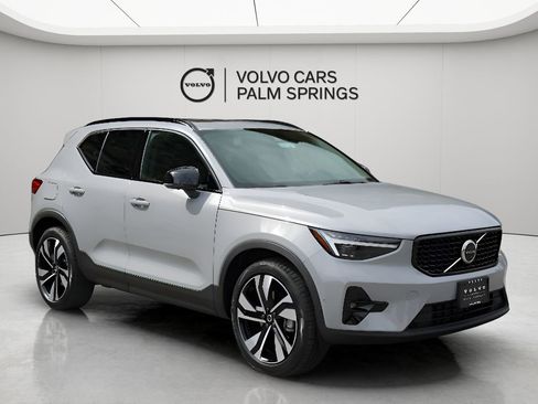 New 2025 Volvo XC40 B5 Plus w/ Climate Package image 1
