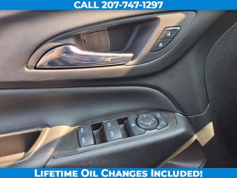 Used 2024 Chevrolet Equinox LT image 34