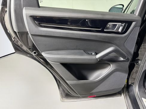 Used 2023 Porsche Cayenne Base image 26