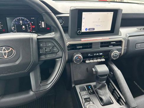 Certified 2026 Toyota Tacoma SR5 AWD/4WD image 18