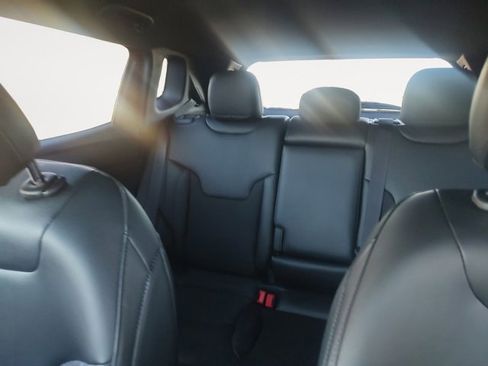 New 2026 Jeep Compass Latitude image 13