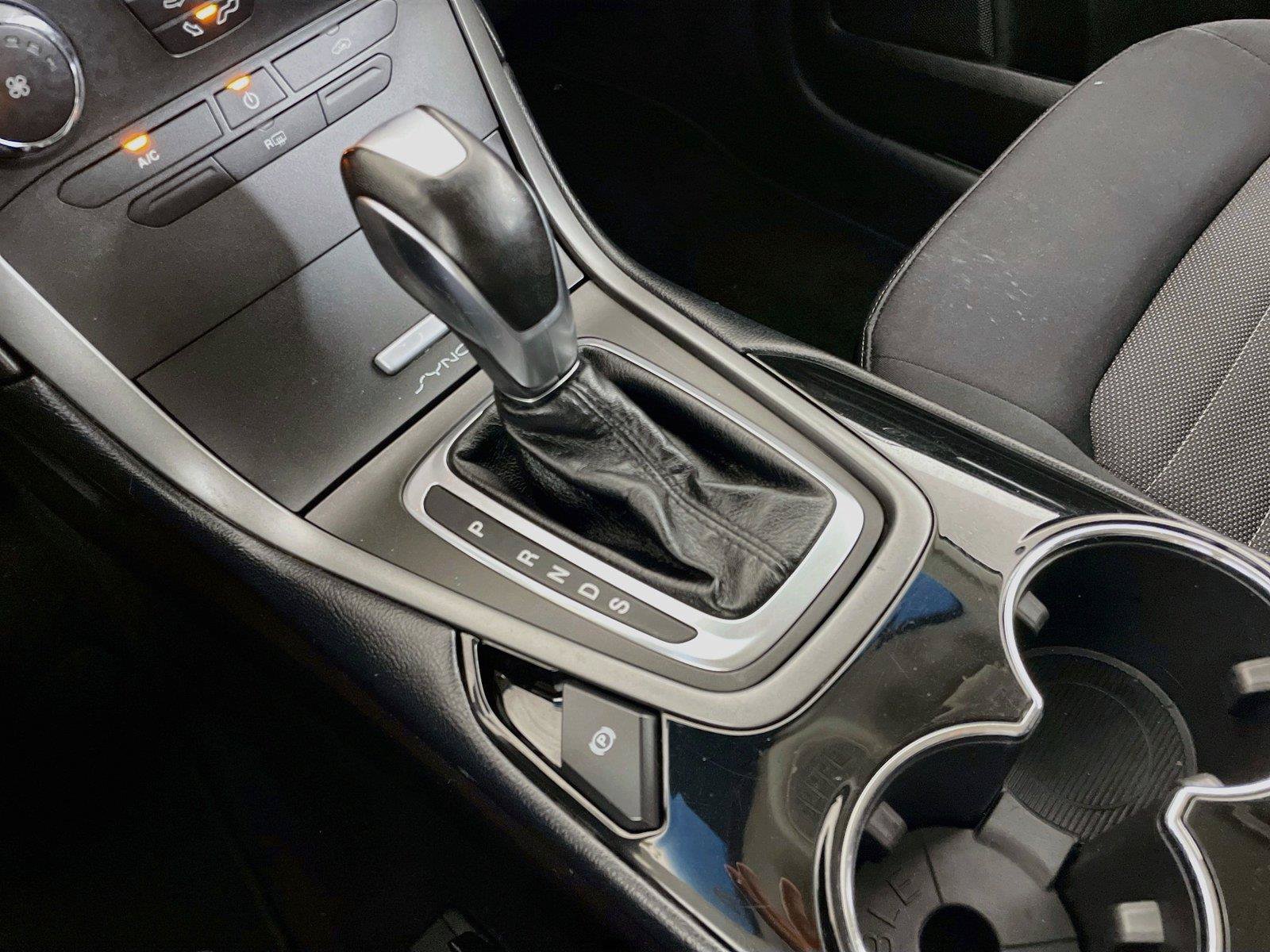 Used 2017 Ford Edge SE AWD/4WD image 15