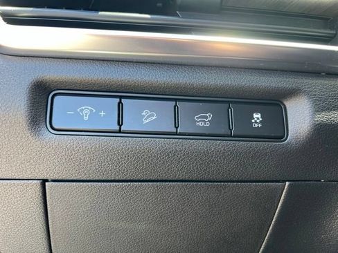 Used 2024 Kia Telluride SX Prestige w/ Towing Package AWD/4WD image 11