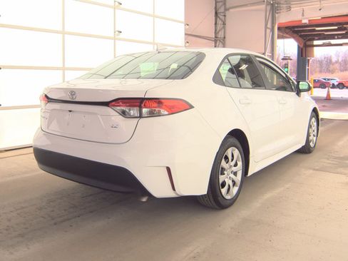 Used 2024 Toyota Corolla LE FWD image 6