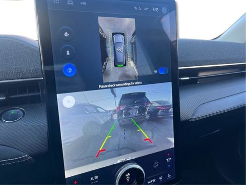 Used 2021 Ford Mustang Mach-E Premium image 8