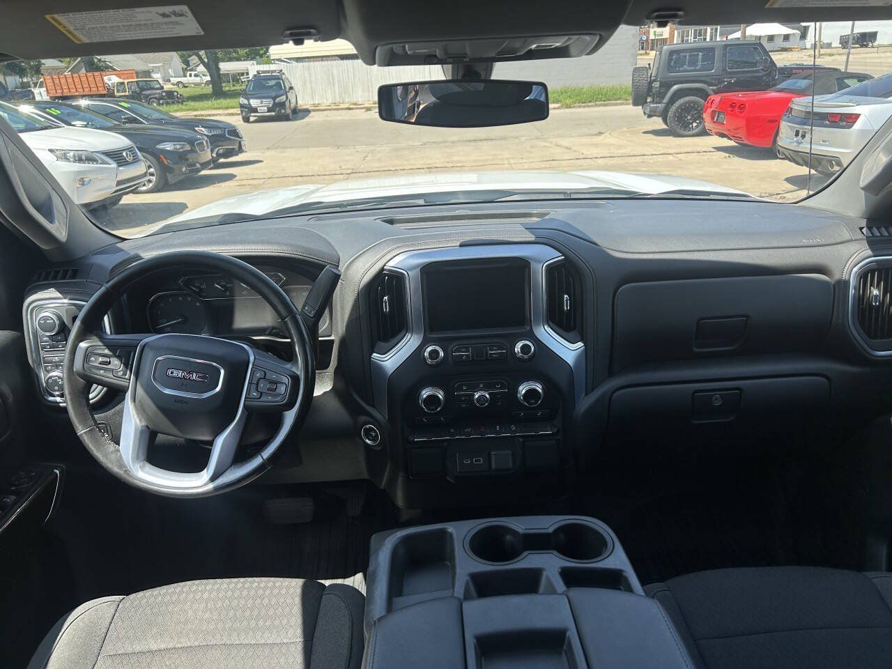 Used 2020 GMC Sierra 1500 SLE w/ SLE Value Package AWD/4WD image 17