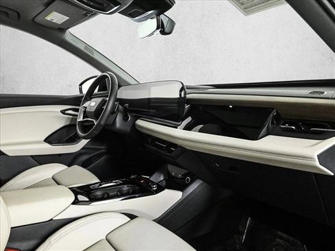 Certified 2025 Audi Q6 e-tron Premium Plus w/ Premium Plus image 23