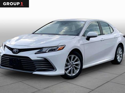Used 2024 Toyota Camry LE AWD/4WD image 1