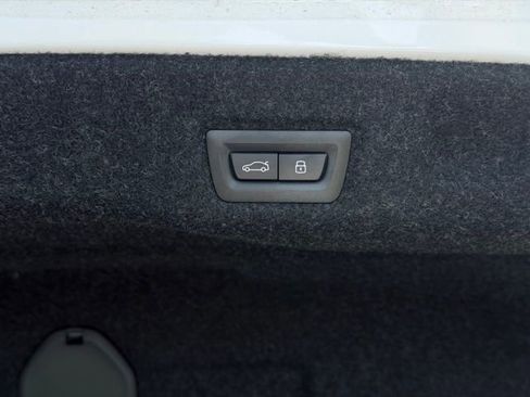 Certified 2026 BMW 530i xDrive AWD/4WD image 12
