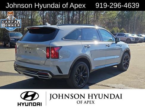 Used 2023 Kia Sorento SX image 15