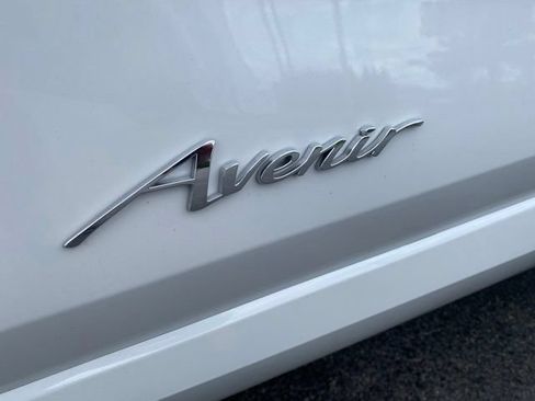 Used 2025 Buick Encore GX Avenir w/ Avenir Technology Package AWD/4WD image 7