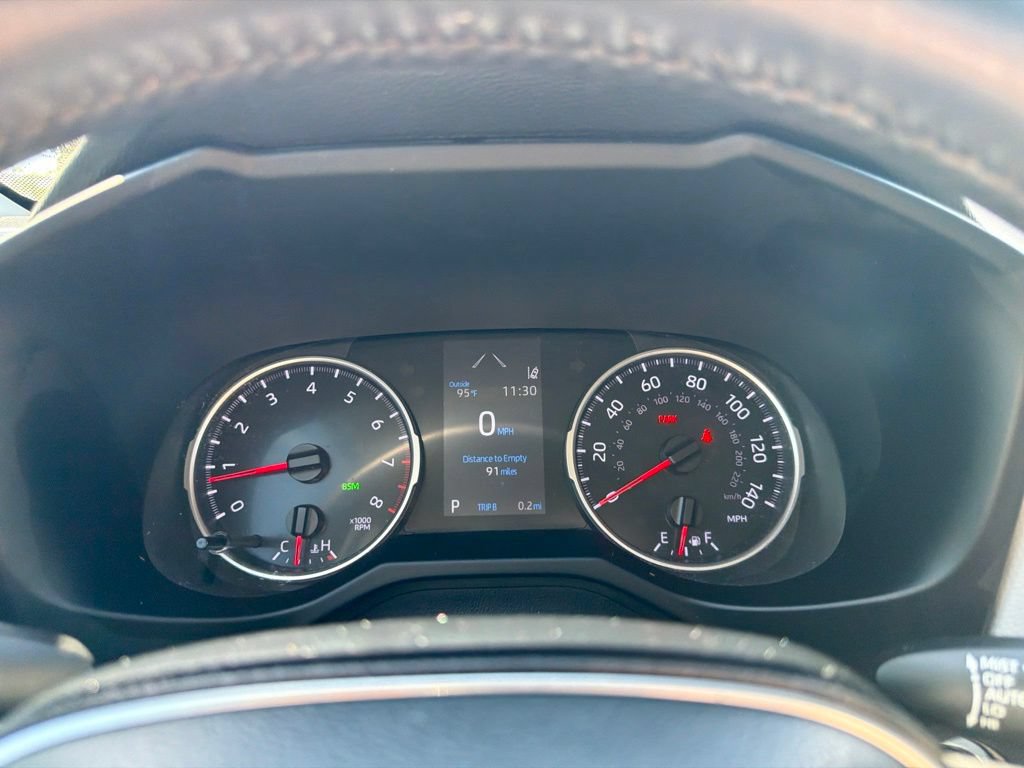 Used 2021 Toyota RAV4 XLE Premium FWD image 17