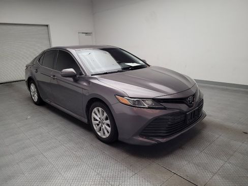 Used 2019 Toyota Camry LE FWD image 13