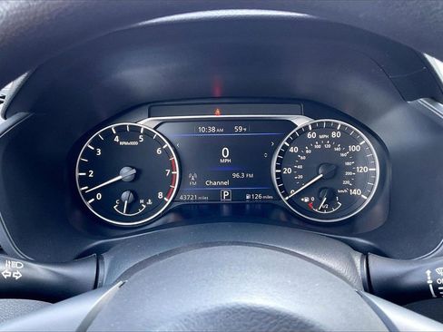 Used 2025 Nissan Altima 2.5 SV image 19