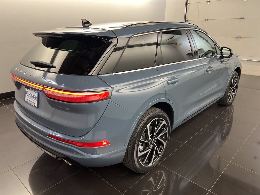 New 2025 Lincoln Corsair Grand Touring w/ Equipment Group 302A AWD/4WD image 6