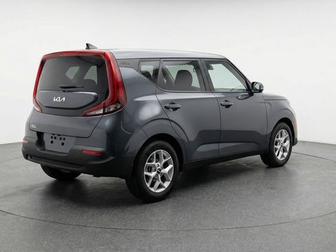 Used 2025 Kia Soul LX w/ LX Technology Package image 9