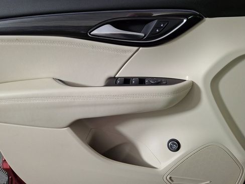 Used 2022 Buick Envision Preferred image 24