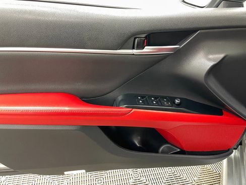 Used 2019 Toyota Camry XSE image 22
