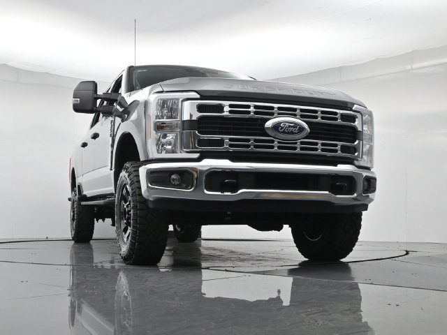 Used 2025 Ford F350 XLT w/ Tremor Off-Road Package AWD/4WD image 36