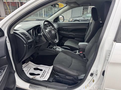 Used 2015 Mitsubishi Outlander Sport ES AWD/4WD image 7