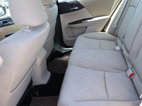 Used 2015 Honda Accord LX image 17